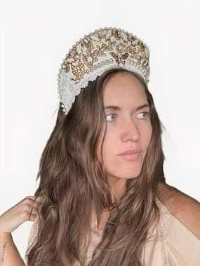 New Ornate White & Gold Pearl Embellished Headdress crown head piece festival